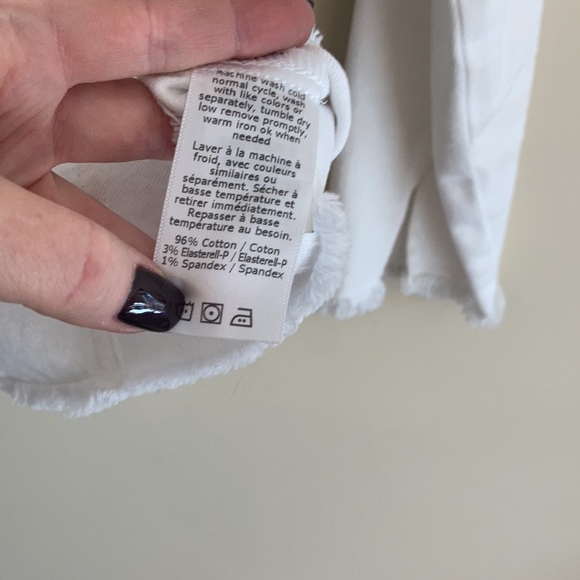 Cotton and spandex fitted, cropped, raw hem 3/4 sleeve denim jacket. - Picture 7 of 8